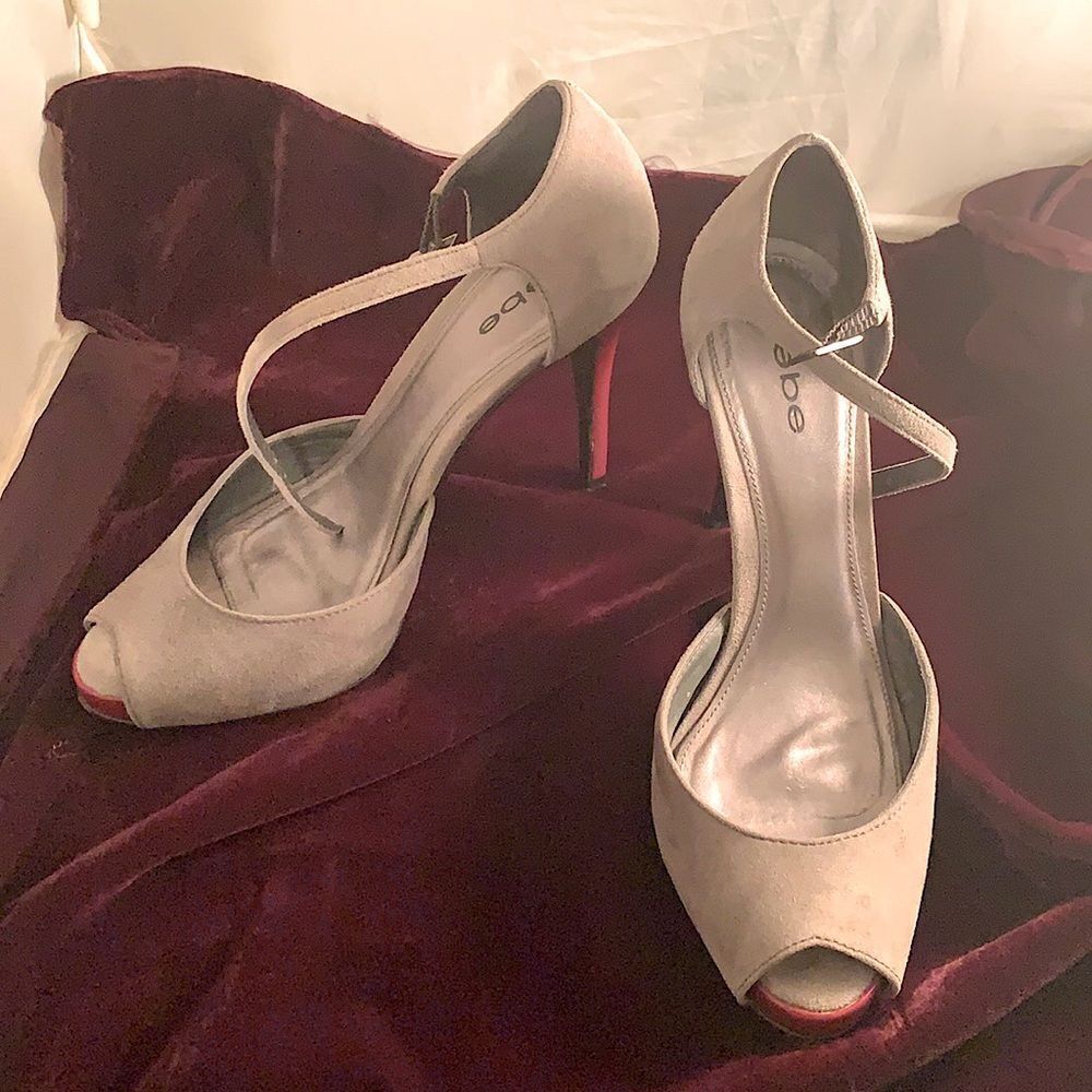Bebe Dark  Gray and Red Pumps sz 8B